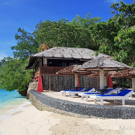 Prince John Dive Resort Donggala エクステリア 写真