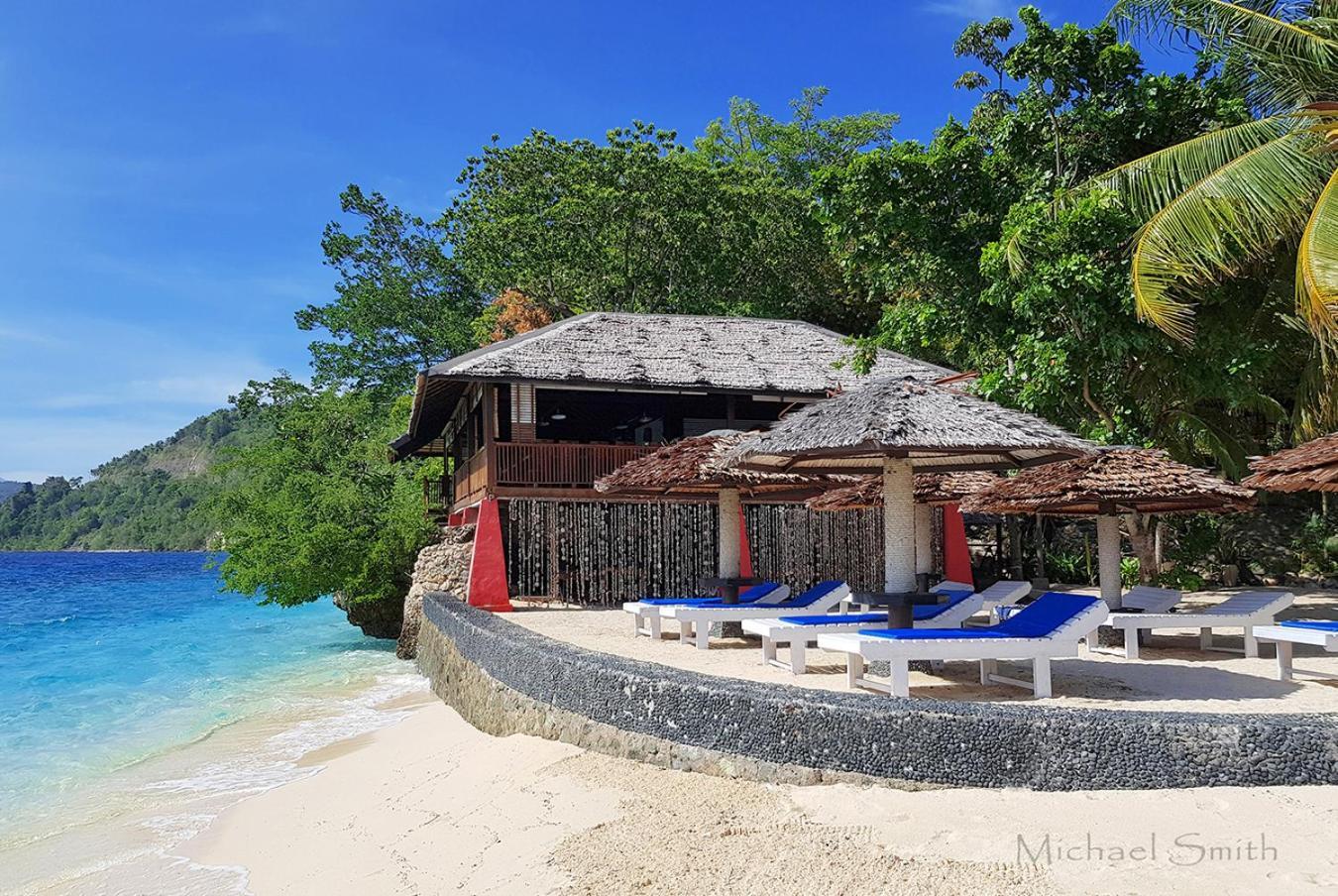 Prince John Dive Resort Donggala エクステリア 写真